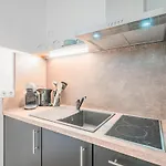 Appartement Tirola Bude Resi 1 *