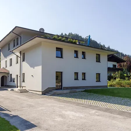 Appartement Tirola Bude Resi 1 *