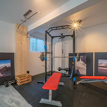 Apartment Tirola Bude Resi 1 *