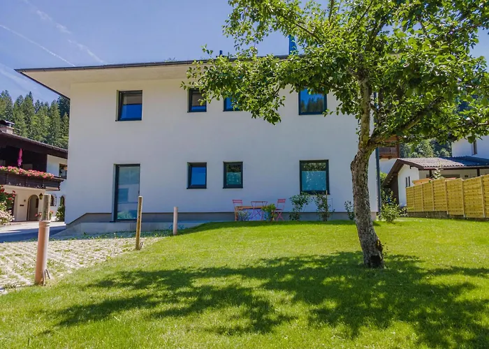 Apartmán Tirola Bude Resi 1 *